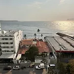 U-GO Edificio Torres del Lago en El Laguito - Elegancia y Descanso