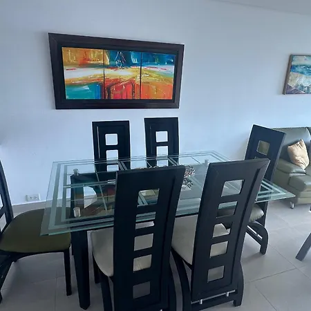 Apartamento U-go Edificio Torres Del En El Laguito - Elegancia Y Descanso